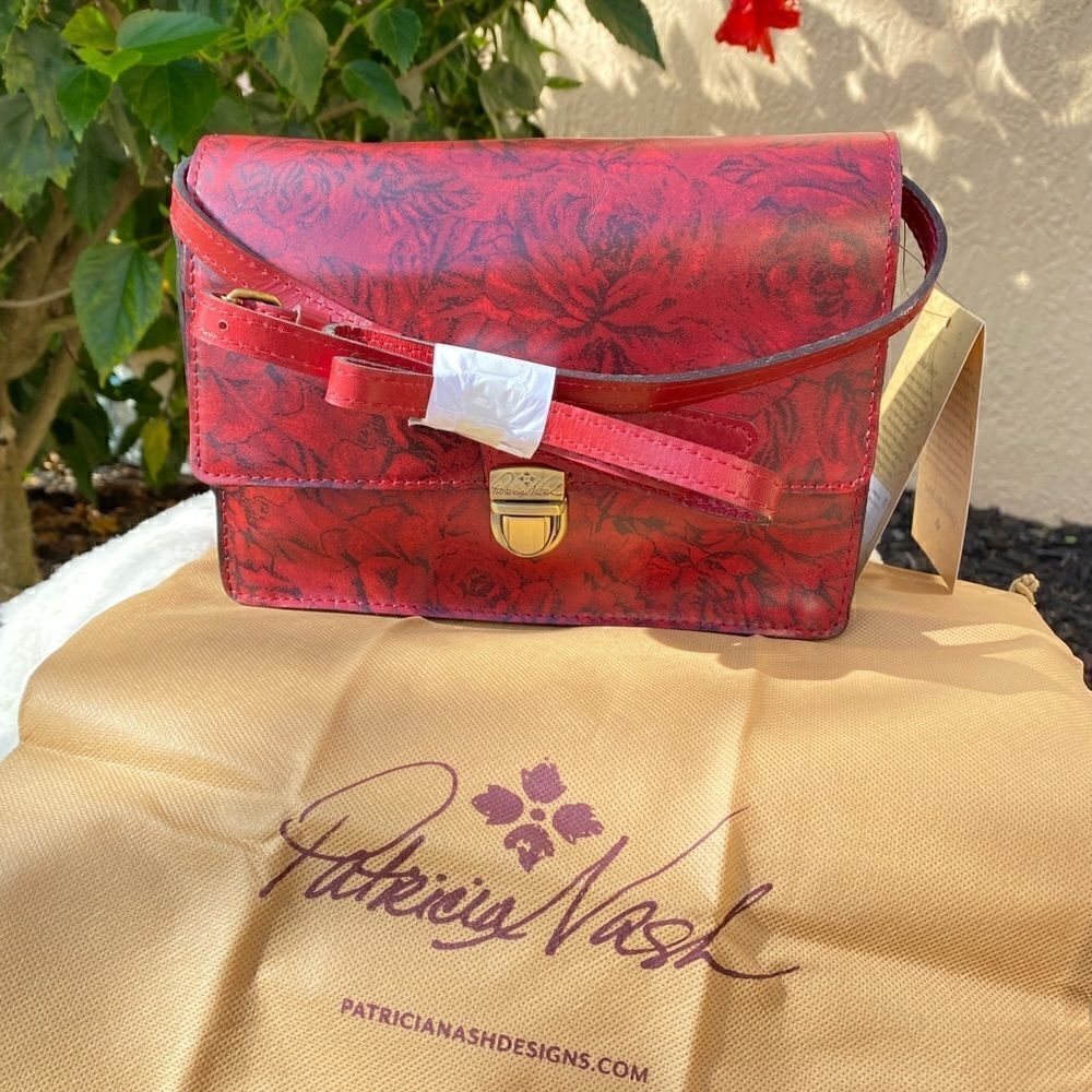 PATRICIA NASH LANZA LEATHER CROSSBODY CLUTCH ETCHED ROSES NWT